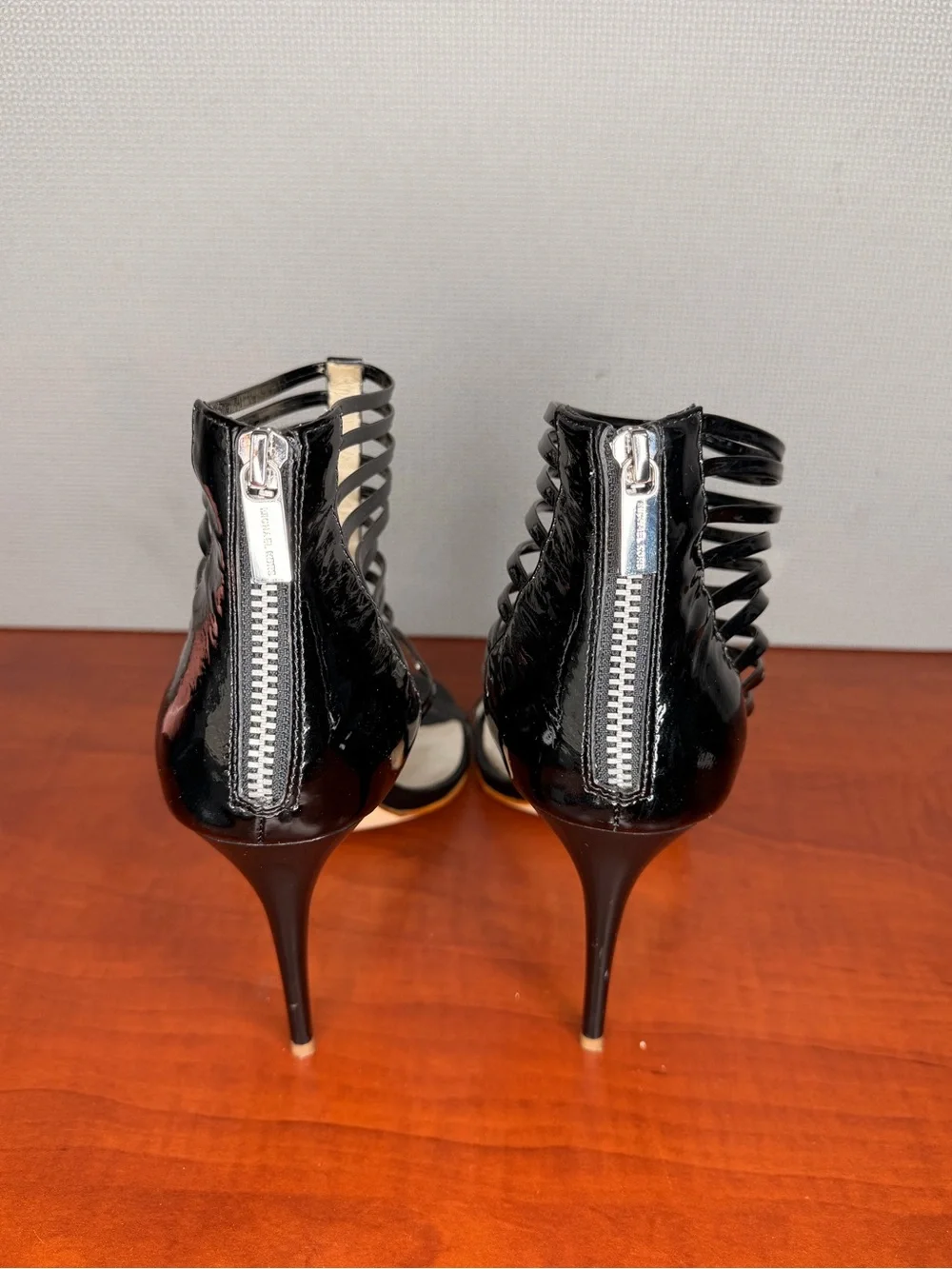 Michael Kors Black Patent Leather Heels Gladiator Zipper Closure Sandal 9.5M